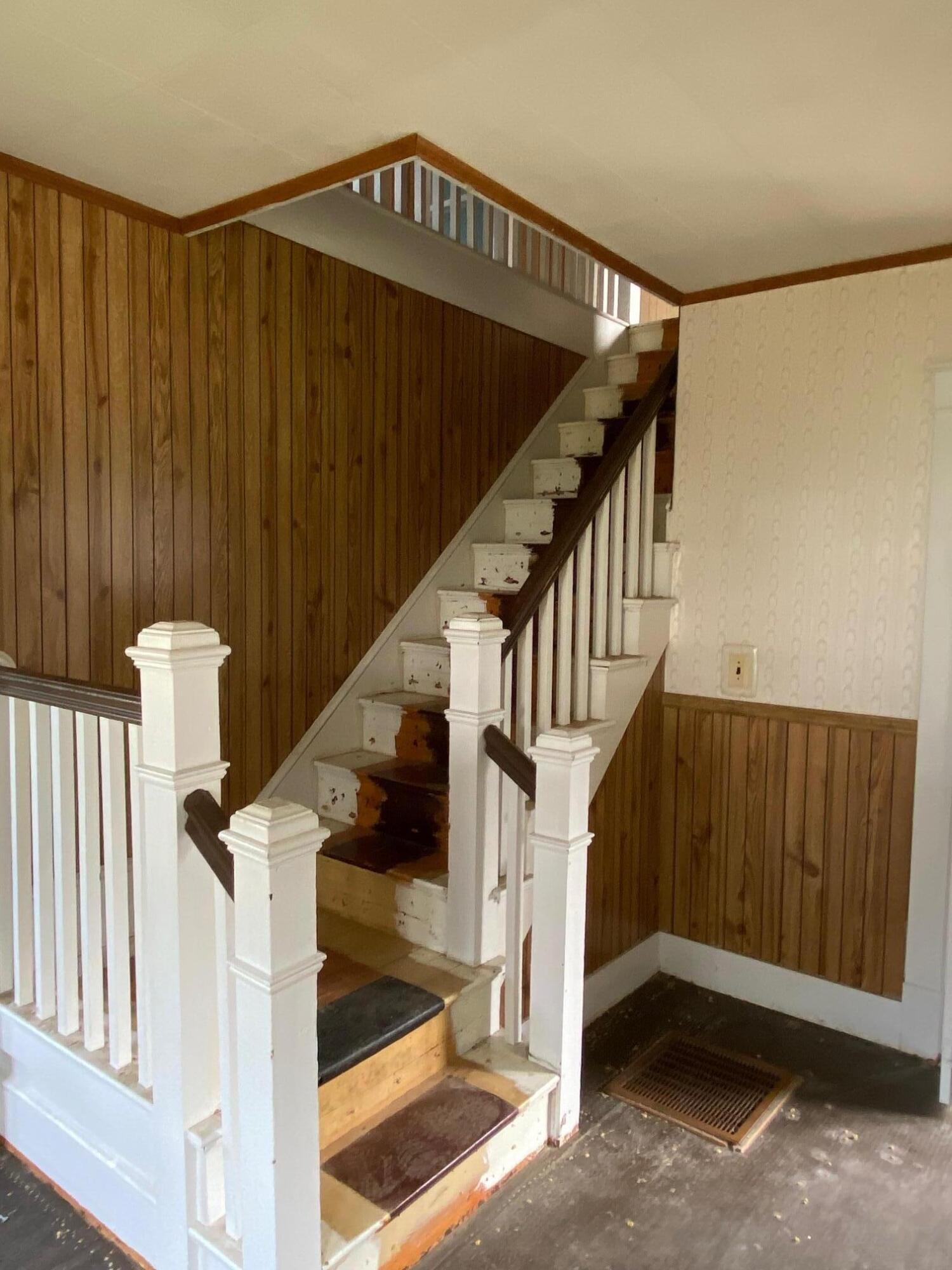 35 Parker Farm Road Buxton, ME 04093 - Photo 34 of 38 Stairway