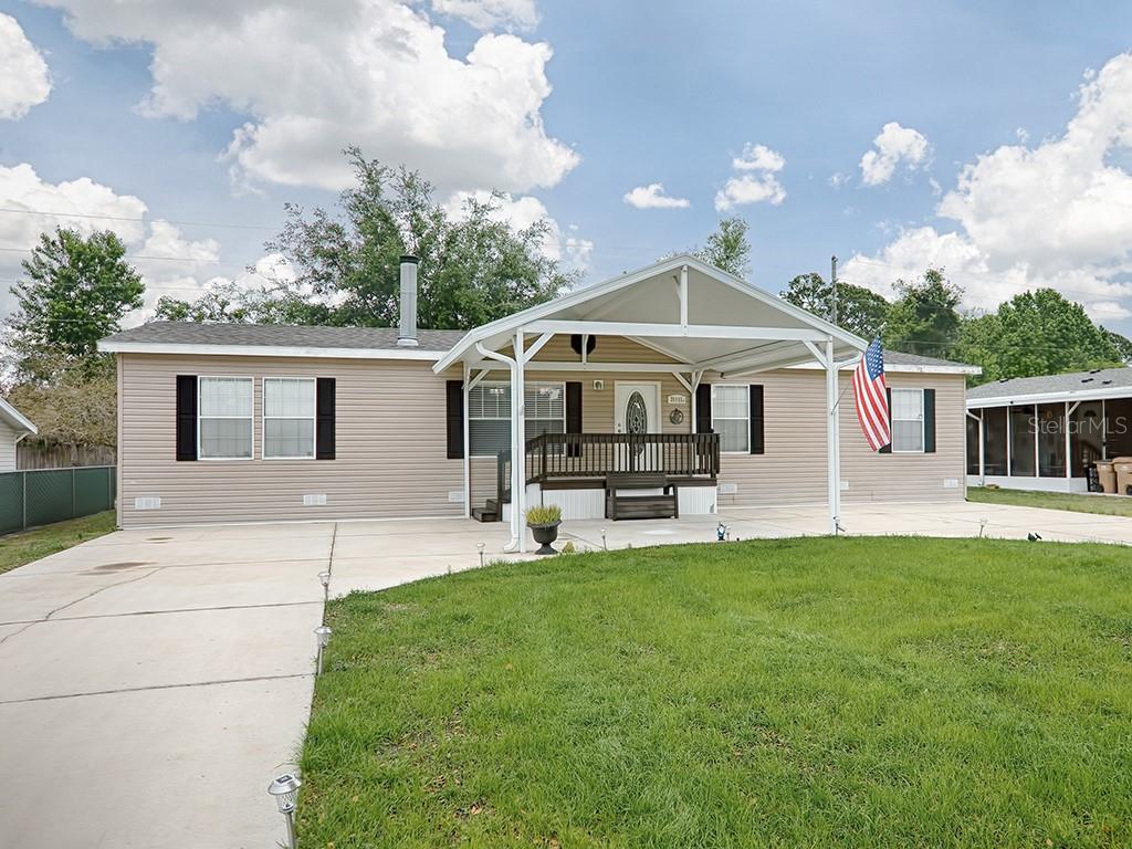 35155 Forest Lake Road Leesburg, FL 34788 - Photo 1 of 1 Nice curb appeal