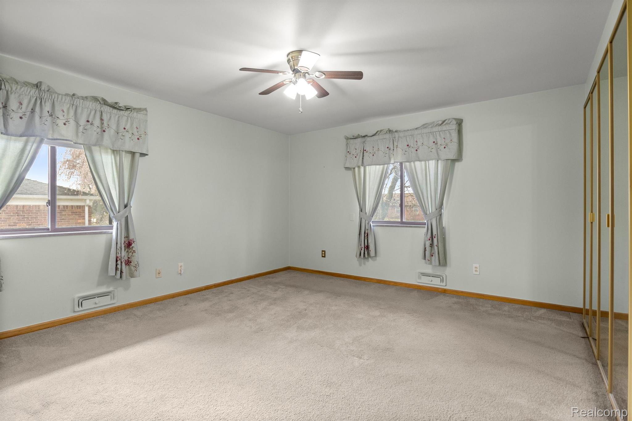 451 South Gulley Road Dearborn, MI 48124 - Photo 22 of 41 Master Bedroom
