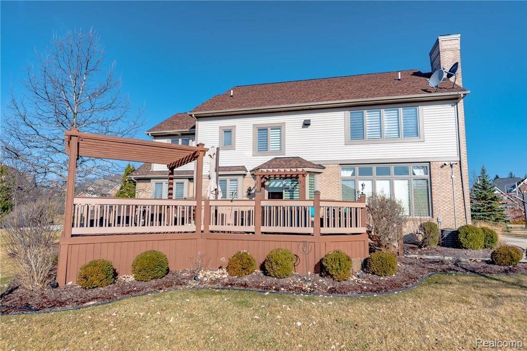 48591 Gladstone Road Canton, MI 48188 - Photo 5 of 47 D6BDC7ED-515B-4A23-AD75-8568B76E3E98.jpeg