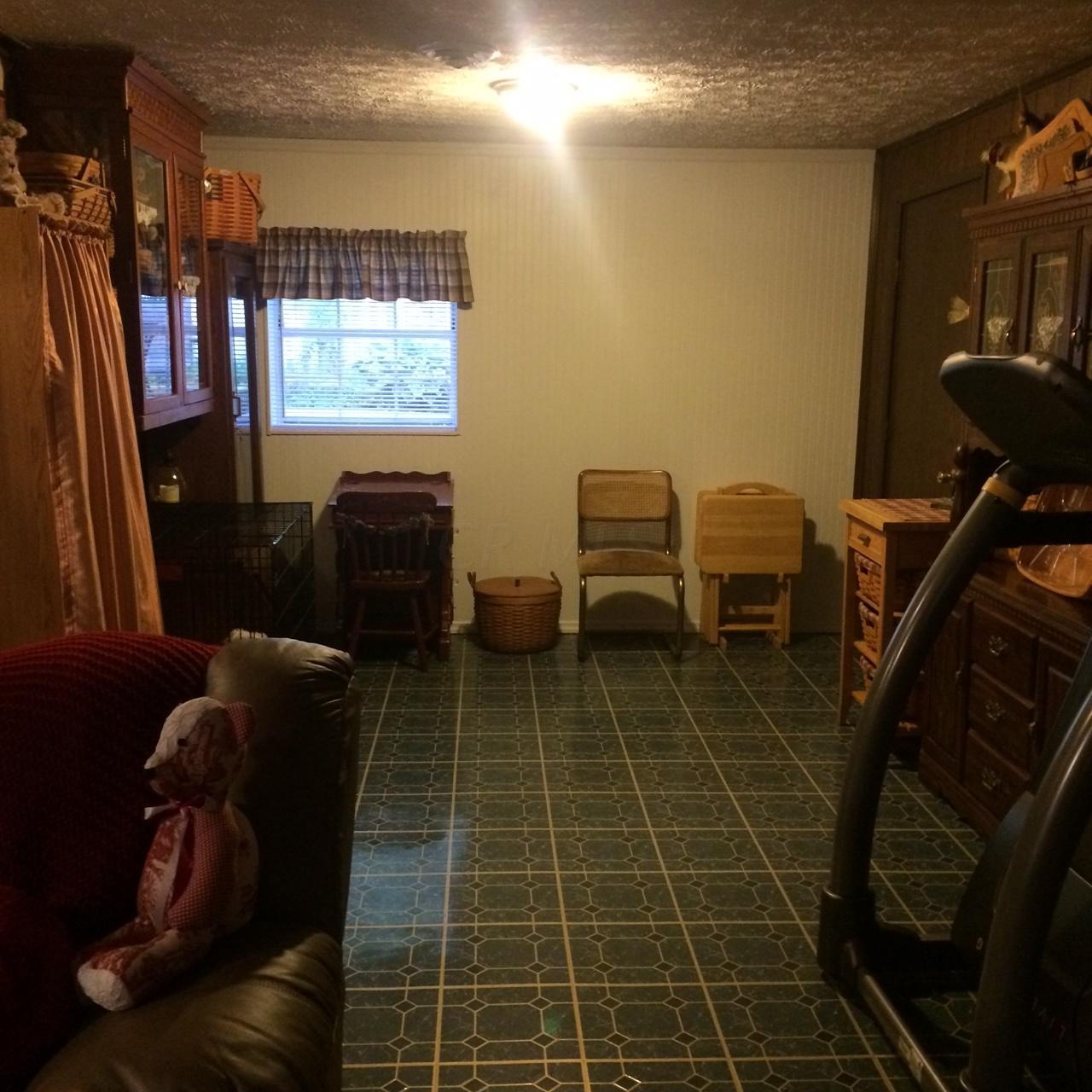 7494 Reform Road Northeast Newark, OH 43055 - Photo 17 of 31 Gallery Image 17