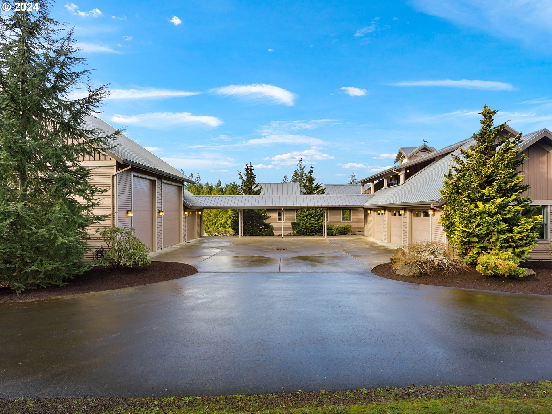 6990 Southwest Norwood Road Tualatin, OR 97062 - Photo 35 of 48 Garage
