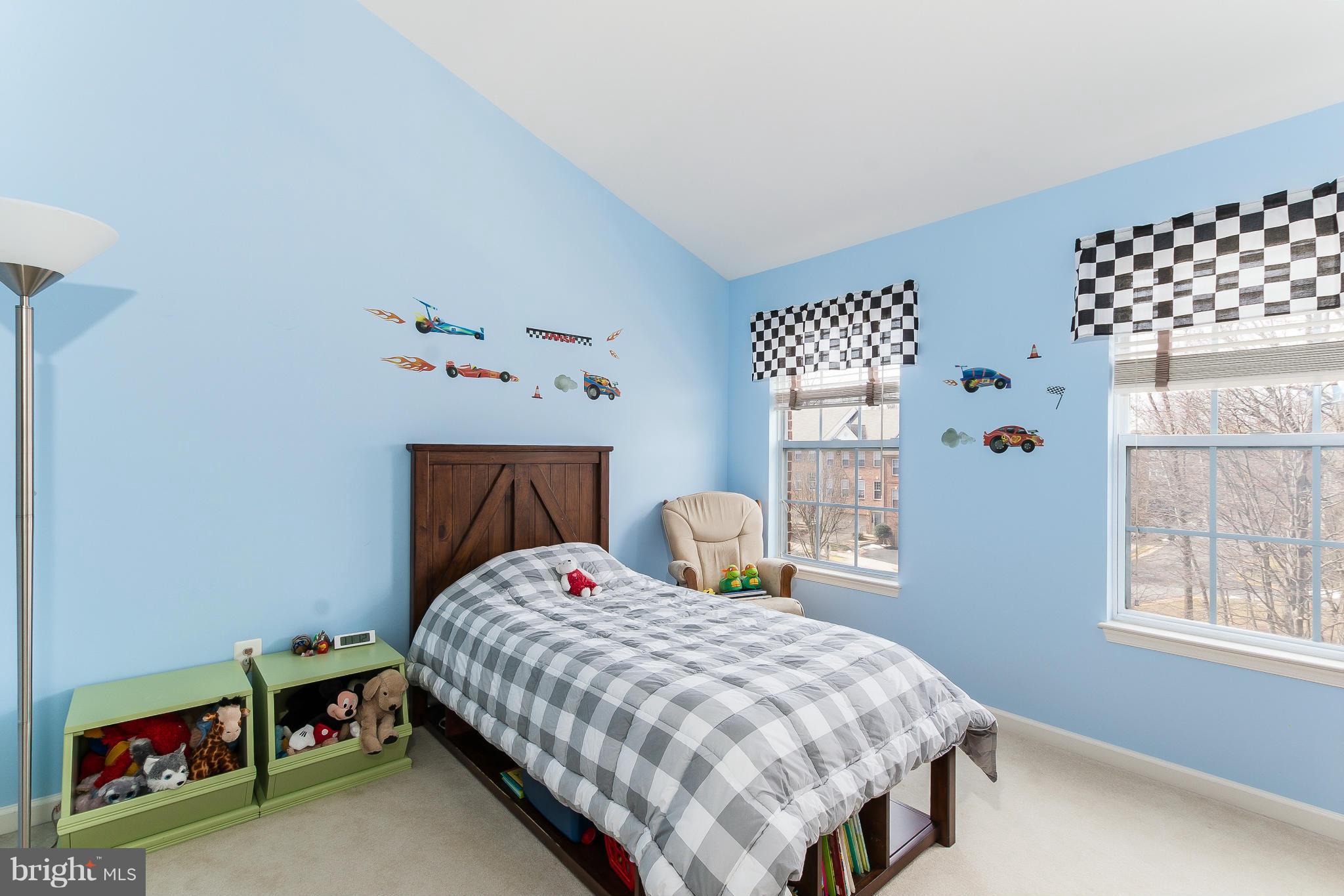 4163 Vernoy Hills Road Fairfax, VA 22033 - Photo 18 of 29 Bedroom