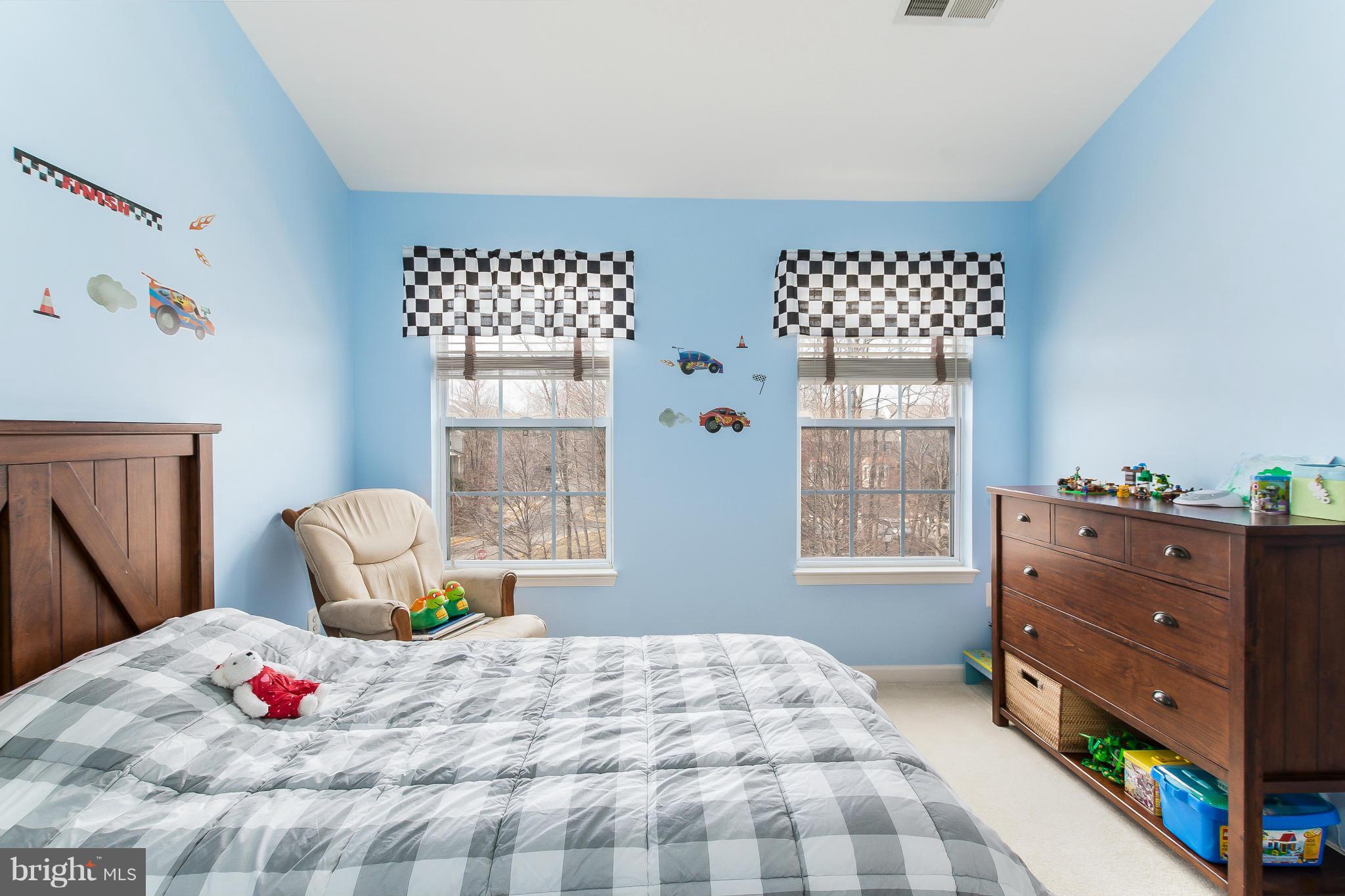 4163 Vernoy Hills Road Fairfax, VA 22033 - Photo 19 of 29 Bedroom