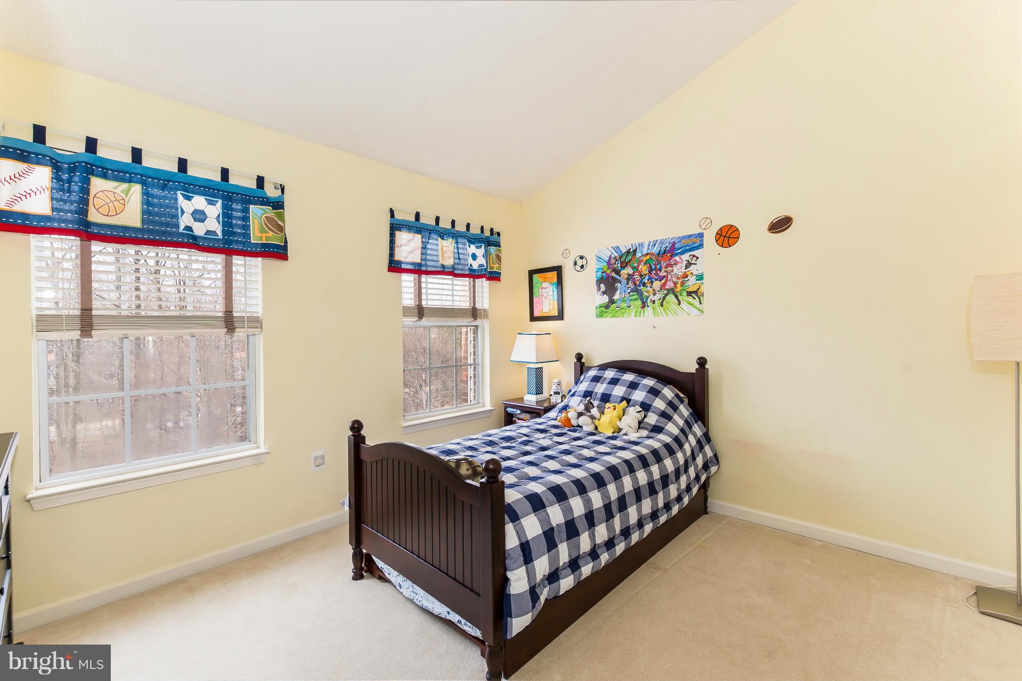 4163 Vernoy Hills Road Fairfax, VA 22033 - Photo 20 of 29 Bedroom