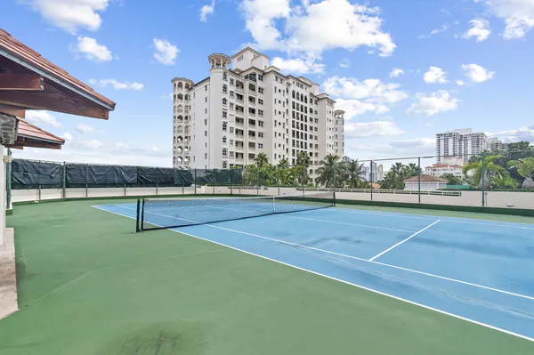 $6,000 | 20185 East Country Club Drive, Unit 901, Aventura, FL 33180