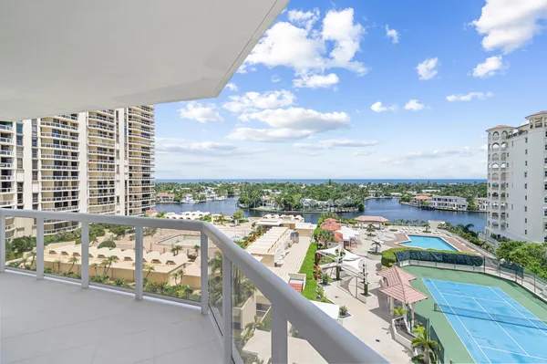 $6,000 | 20185 East Country Club Drive, Unit 901, Aventura, FL 33180