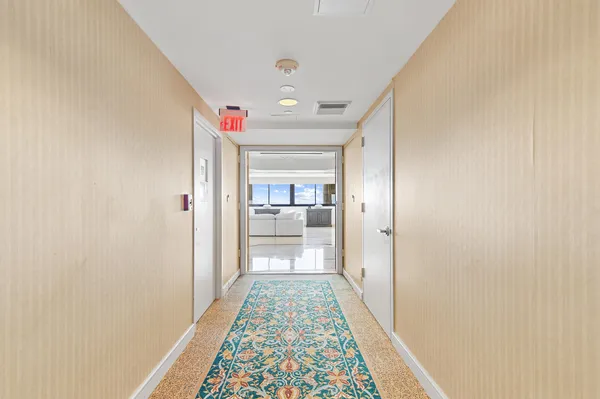 $6,000 | 20185 East Country Club Drive, Unit 901, Aventura, FL 33180