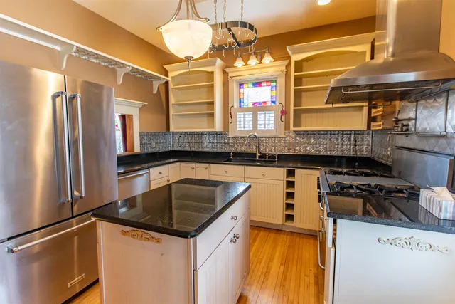 $494,000 | 214 South 8th Street, Mount Horeb, WI 53572