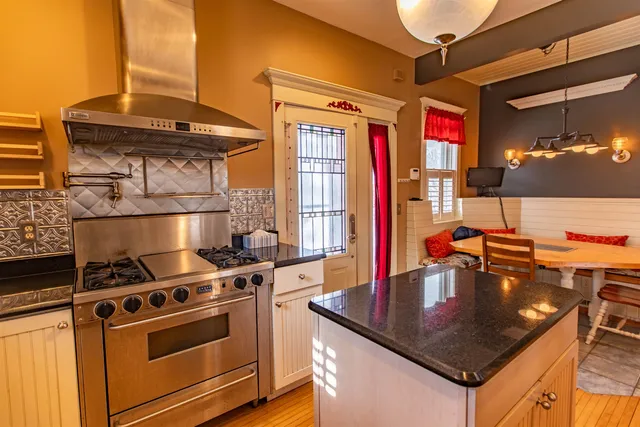 $494,000 | 214 South 8th Street, Mount Horeb, WI 53572