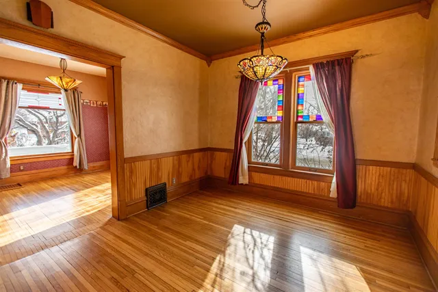 $494,000 | 214 South 8th Street, Mount Horeb, WI 53572