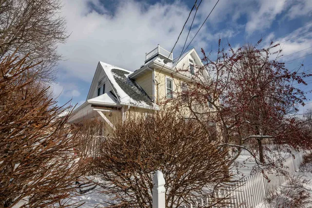 $494,000 | 214 South 8th Street, Mount Horeb, WI 53572