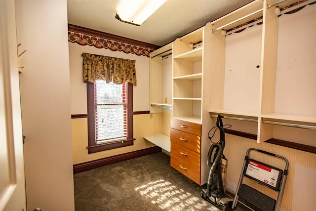 $494,000 | 214 South 8th Street, Mount Horeb, WI 53572