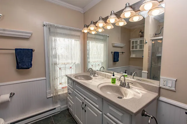 $494,000 | 214 South 8th Street, Mount Horeb, WI 53572