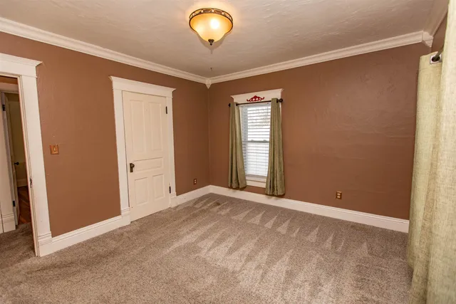 $494,000 | 214 South 8th Street, Mount Horeb, WI 53572