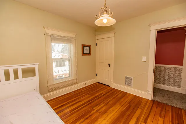 $494,000 | 214 South 8th Street, Mount Horeb, WI 53572