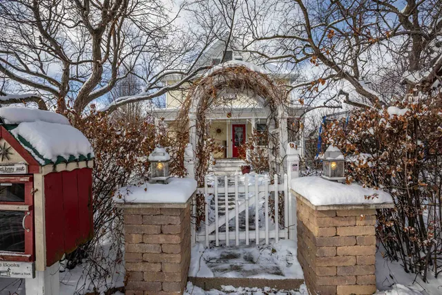 $494,000 | 214 South 8th Street, Mount Horeb, WI 53572