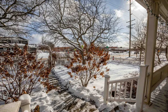 $494,000 | 214 South 8th Street, Mount Horeb, WI 53572