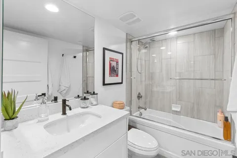 $3,125,000 | 3301 Lincoln Street, Carlsbad, CA 92008