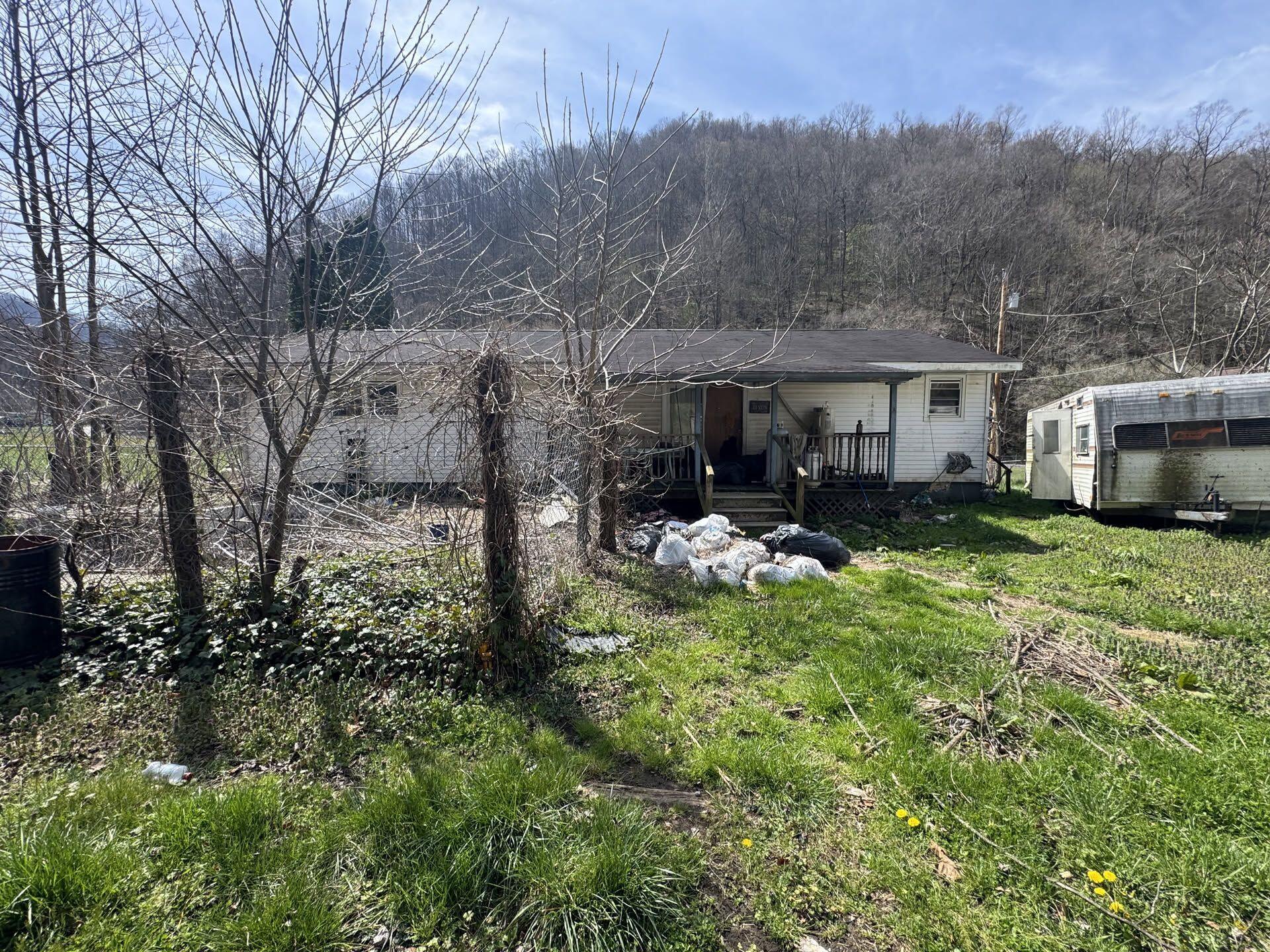 835 James Branch Road Wharton, WV 25208 - Photo 15 of 21 Gallery Image 15