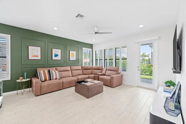 $570,000 | 8781 Corvus Drive, Lake Worth, FL 33467