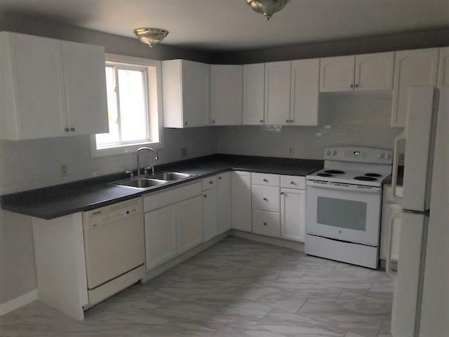 210 Bucksport Road Ellsworth, ME 04605 - Photo 3 of 20 Kitchen