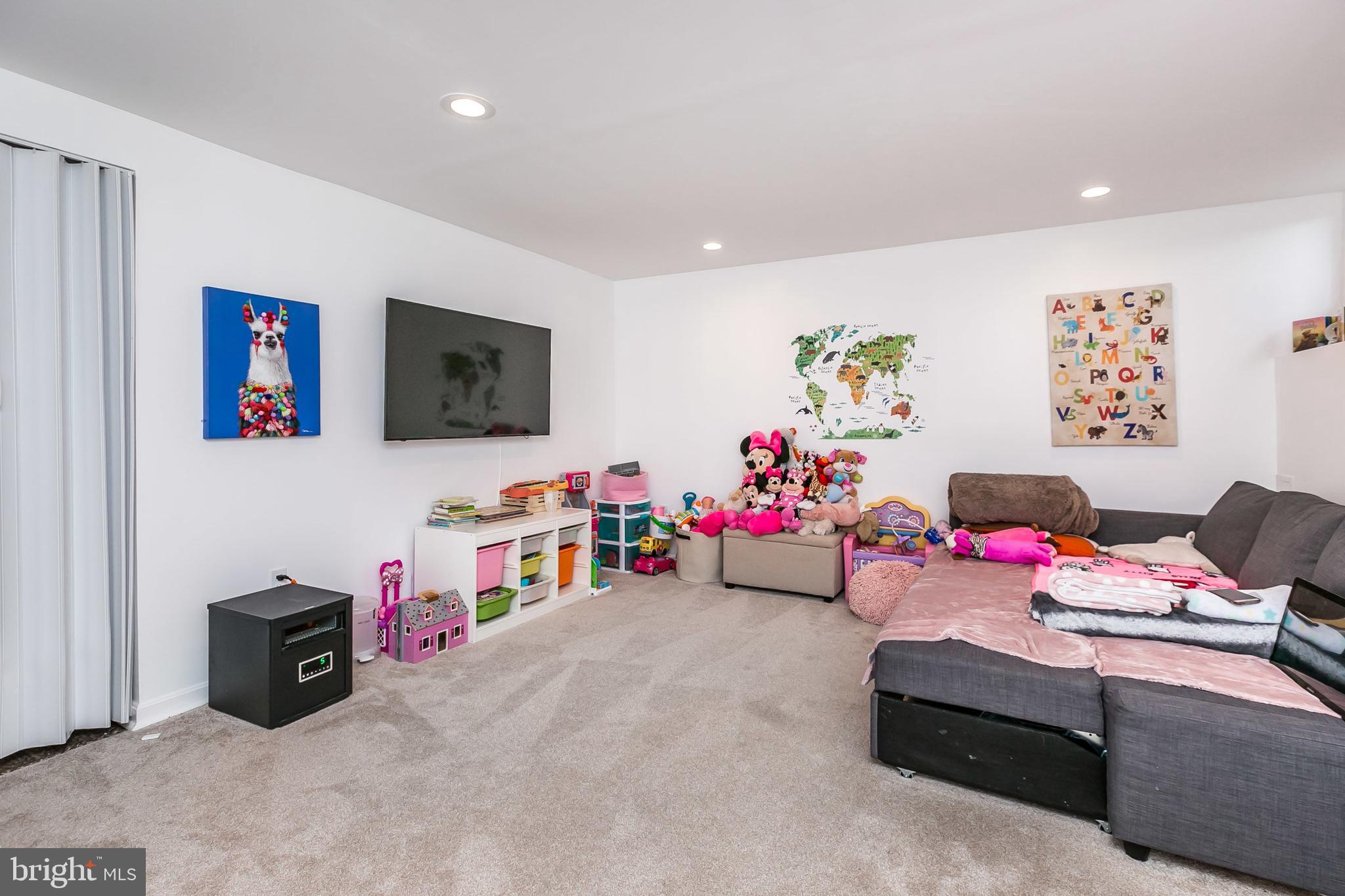 146 Dumbarton Road Baltimore, MD 21212 - Photo 26 of 32 Finished basement