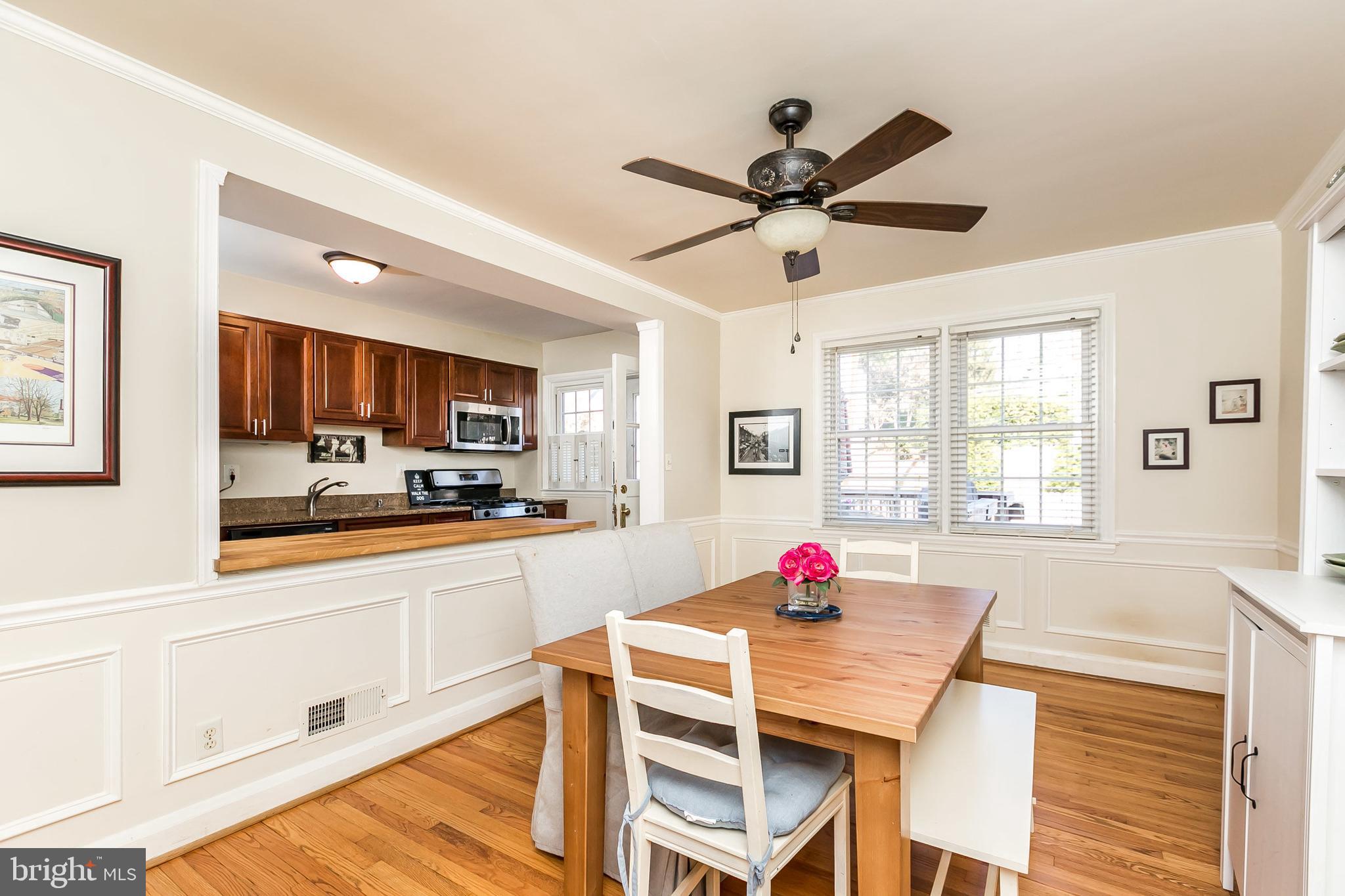 146 Dumbarton Road Baltimore, MD 21212 - Photo 8 of 32 Dining room and kitchen