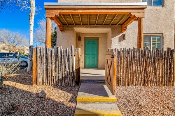 $1,925 | 2210 Miguel Chavez Road, Unit 1418, Santa Fe, NM 87505