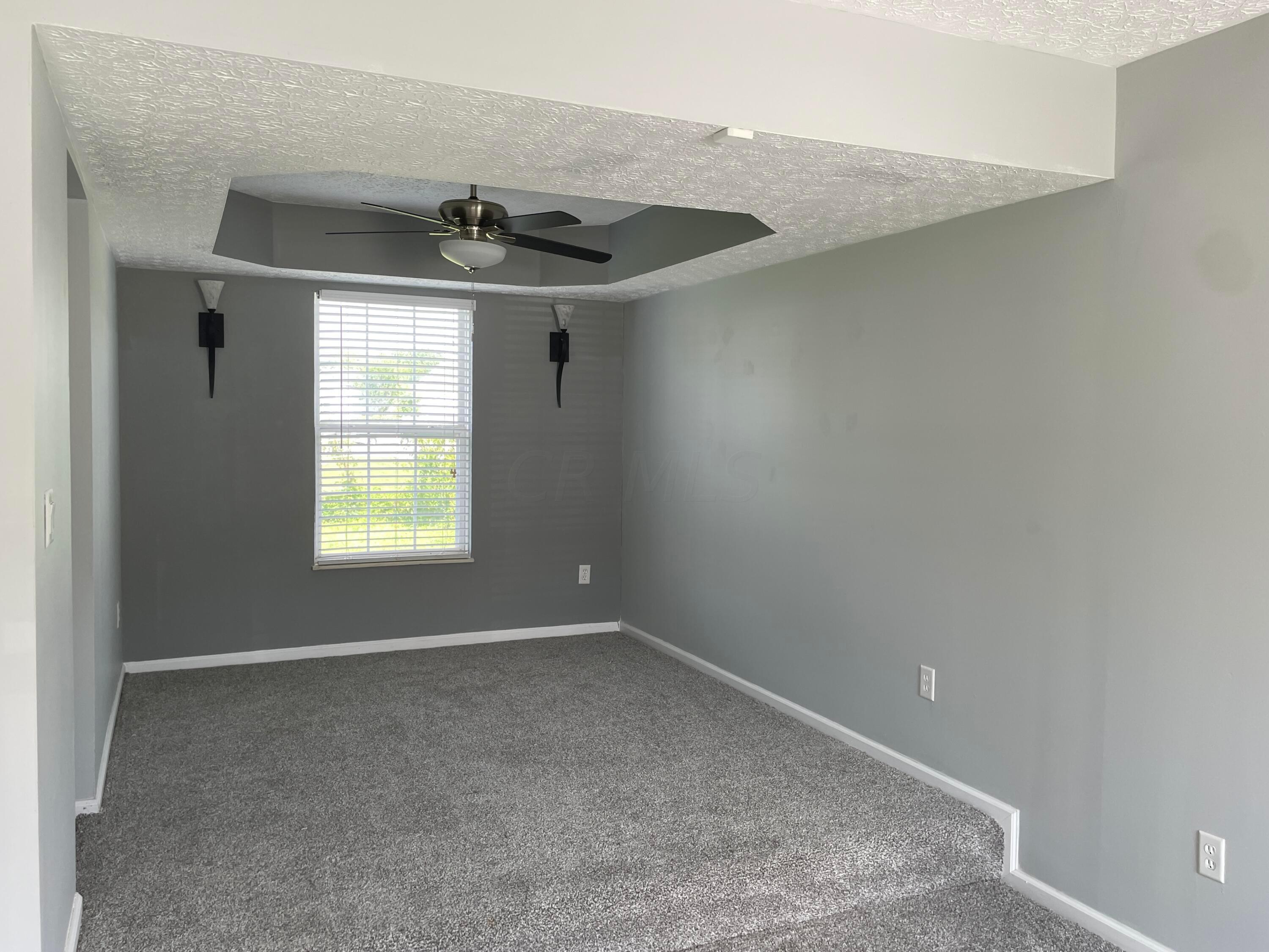 2715 Barrows Road Columbus, OH 43232 - Photo 3 of 10 IMG_7406