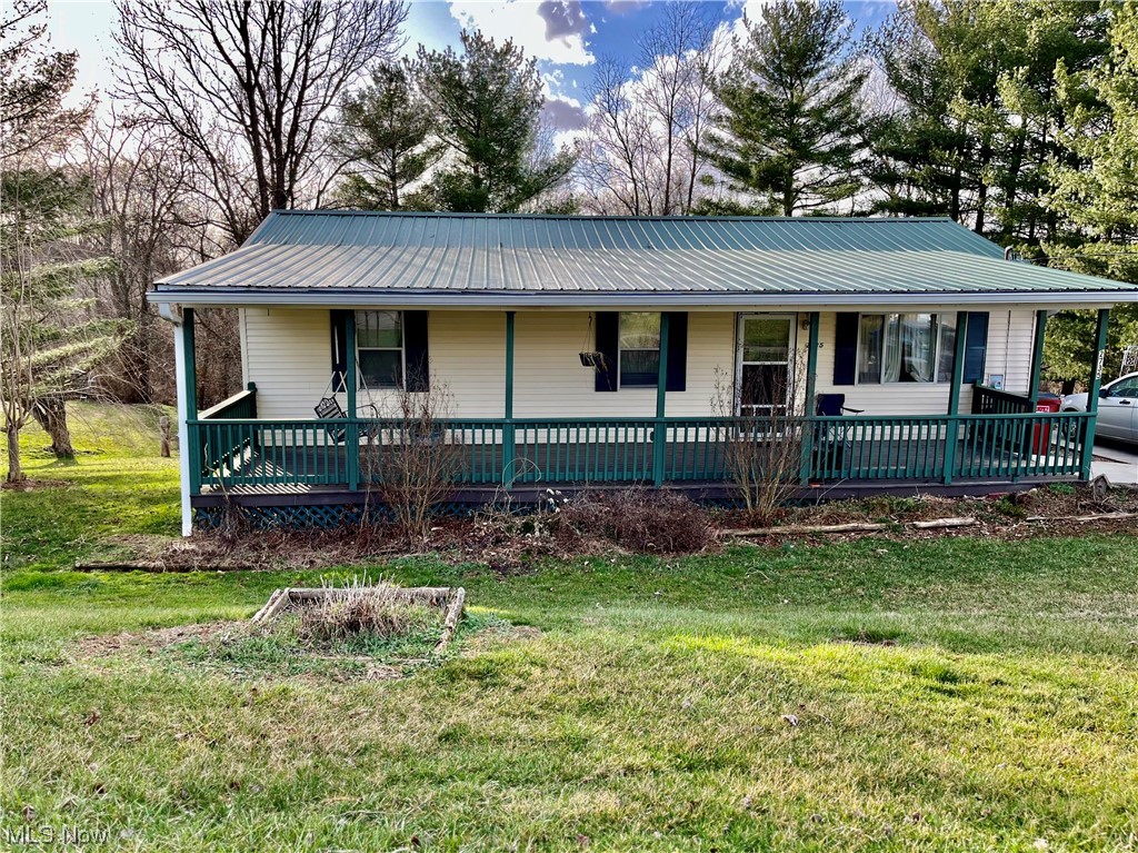 2735 Christy Road Marietta, OH 45750 - Photo 1 of 32