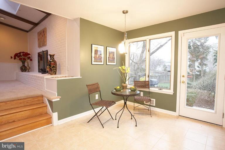 13003 Layhill Road Silver Spring, MD 20906 - Photo 23 of 30 Kitchen