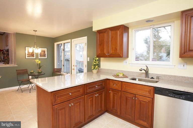 13003 Layhill Road Silver Spring, MD 20906 - Photo 24 of 30 Kitchen