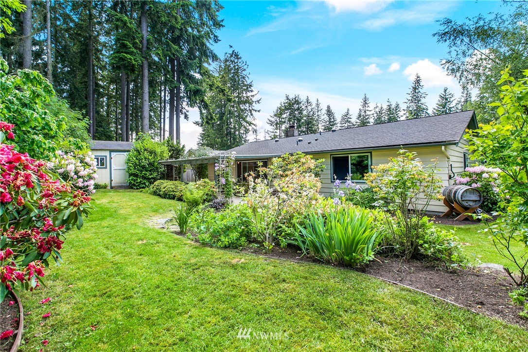 7003 179th Street Southwest Edmonds, WA 98026 - Photo 2 of 21 Gallery Image 2