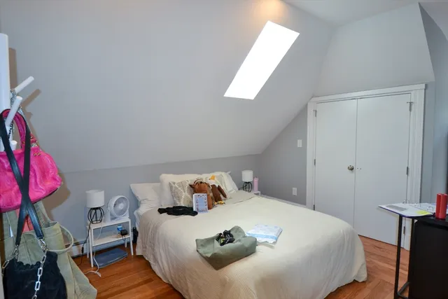 $3,600 | 6-8 South Street, Unit 3, Boston, MA 02135