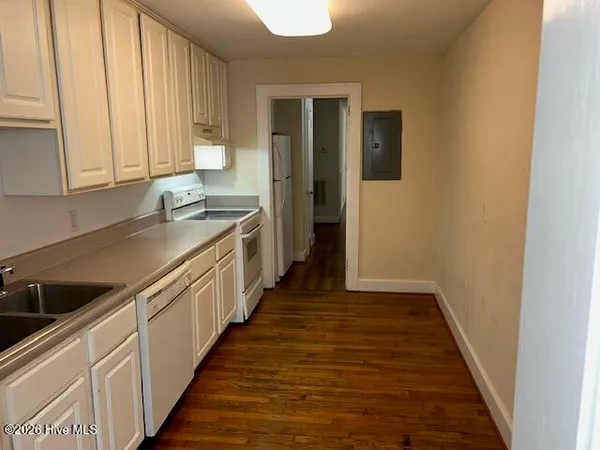 $900 | 704 East 3rd Street, Unit B, Greenville, NC 27858