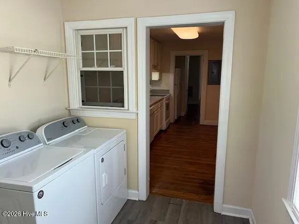 $900 | 704 East 3rd Street, Unit B, Greenville, NC 27858