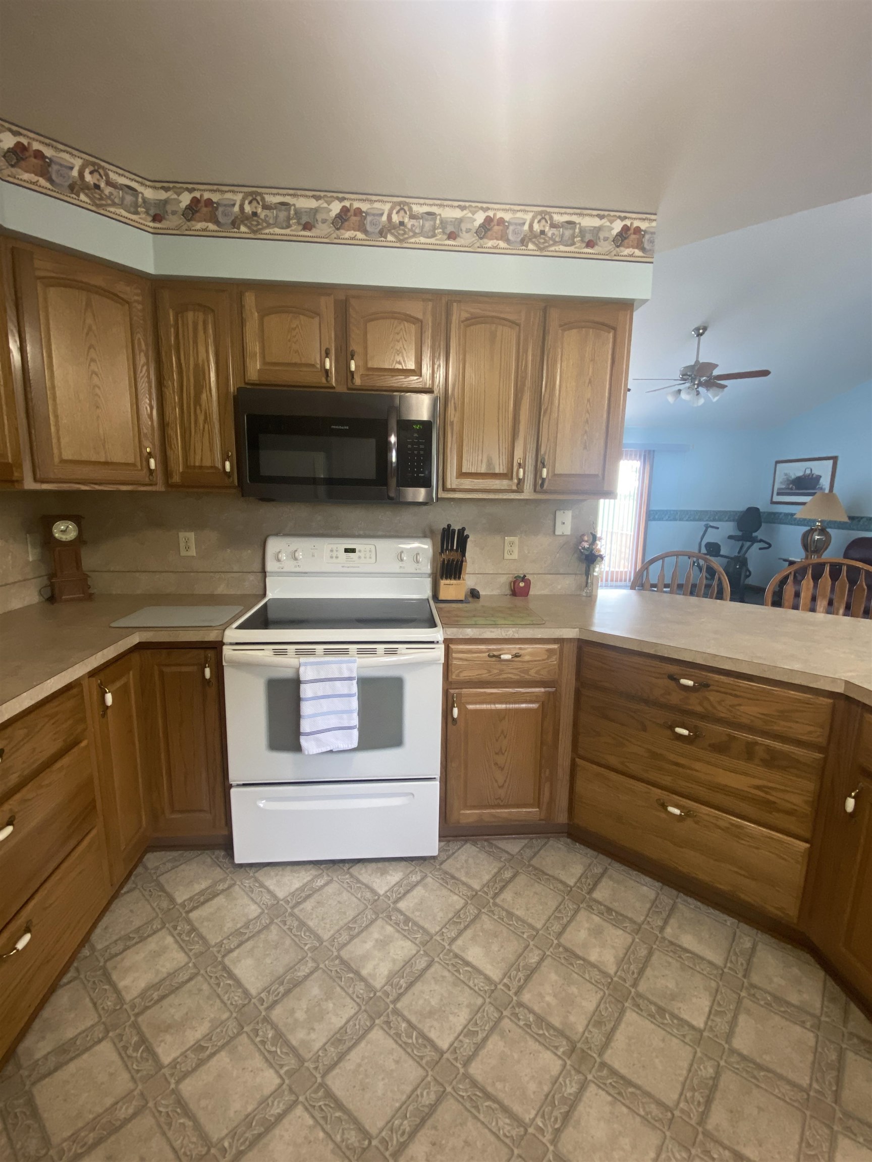 12257 Beecher Road Flushing, MI 48433 - Photo 8 of 55 50084991-7.JPG