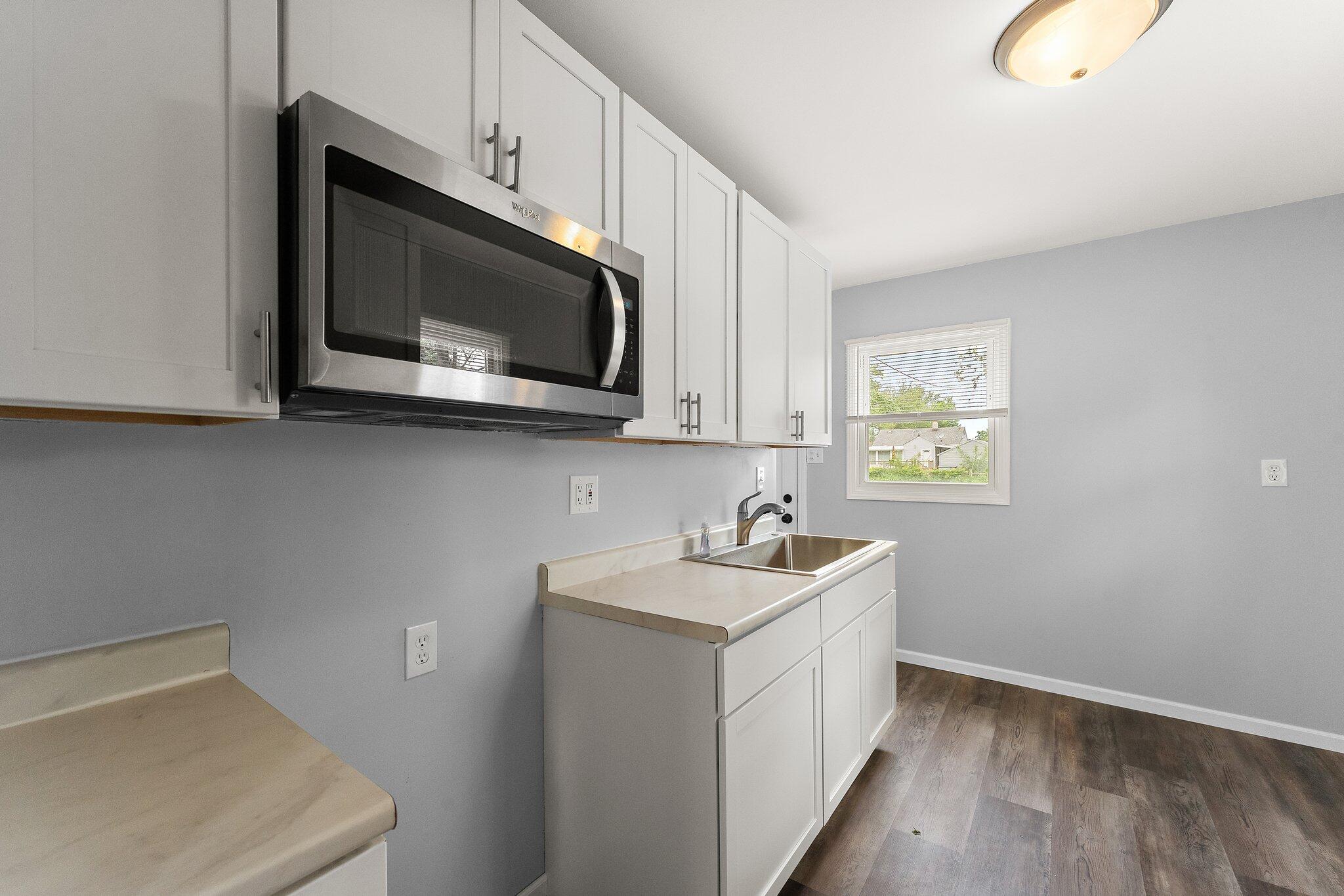 228 Oak Street Crown Point, IN 46307 - Photo 6 of 16 2048x1365