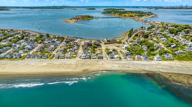 a view of an outdoor space