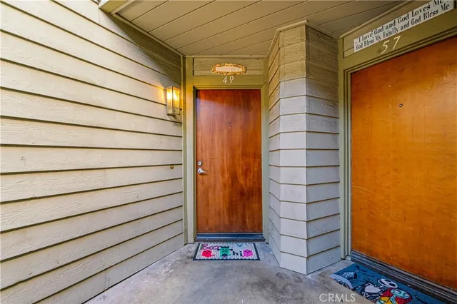 $458,000 | 49 Town And Country Road, Pomona, CA 91766