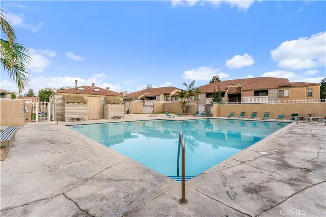 $458,000 | 49 Town And Country Road, Pomona, CA 91766