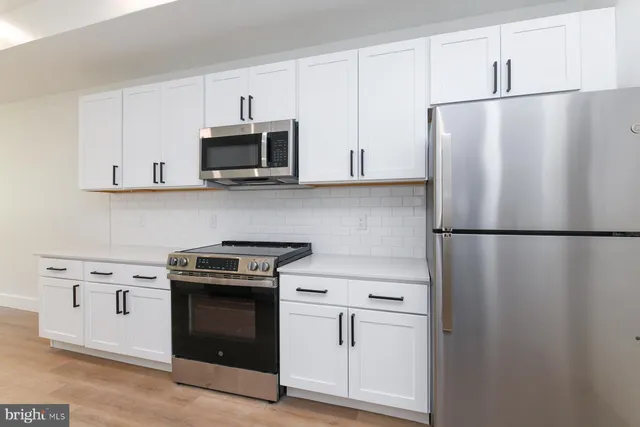 $215,000 | 100 Aura Road, Unit 111, Clayton, NJ 08312