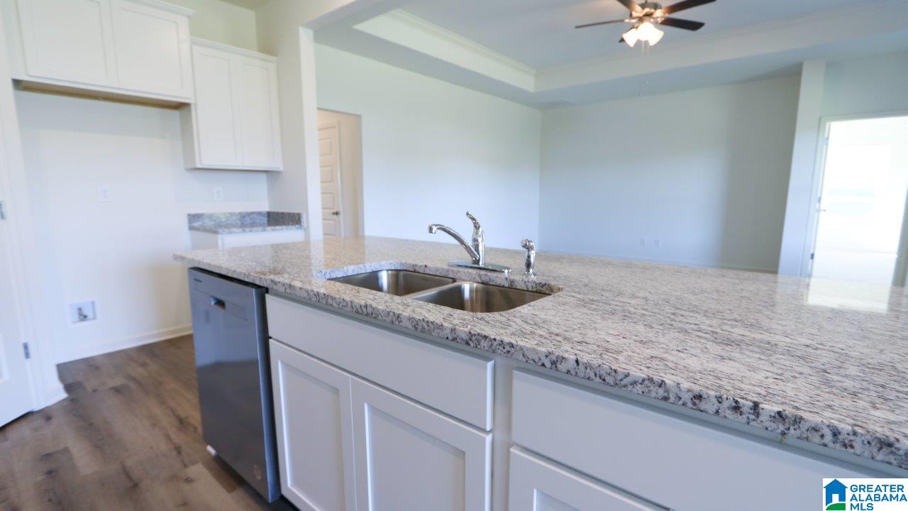 409 Dewitt Circle Chelsea, AL 35043 - Photo 13 of 45