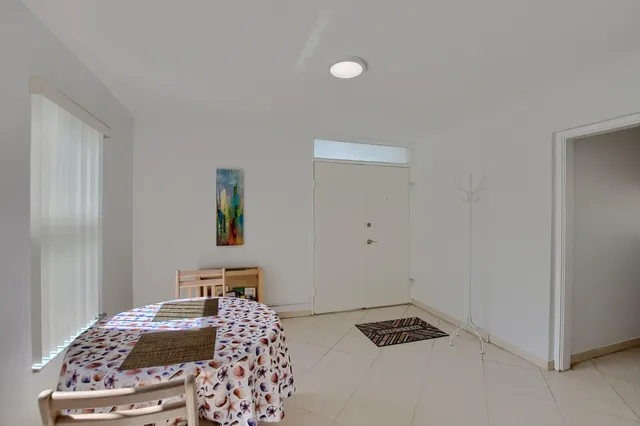 $3,250 | 800 East Camino Real, Unit 116, Boca Raton, FL 33432