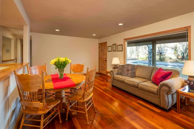 $1,149,000 | 609 4th Avenue South, Hailey, ID 83333