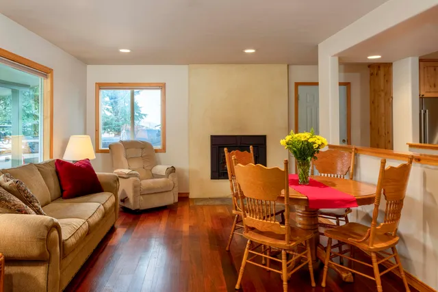 $1,149,000 | 609 4th Avenue South, Hailey, ID 83333