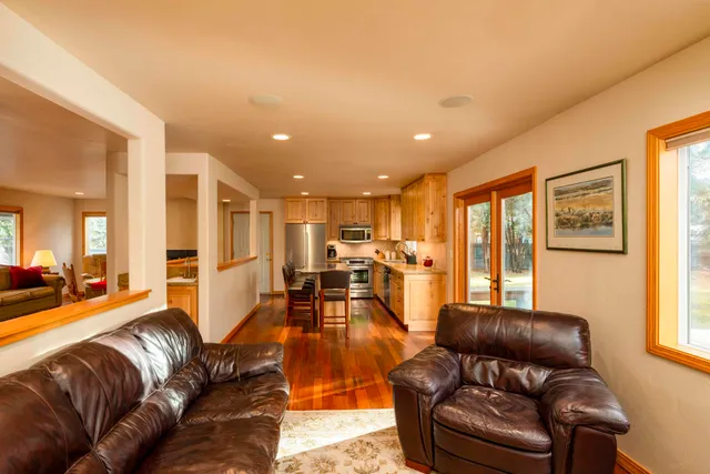 $1,149,000 | 609 4th Avenue South, Hailey, ID 83333