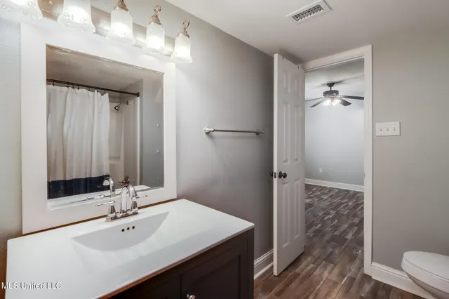 $2,150 | 395 Felicity Street, Bay St. Louis, MS 39520