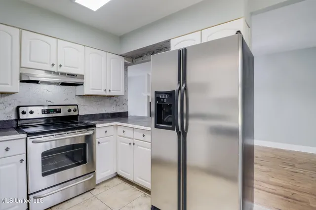 $2,150 | 395 Felicity Street, Bay St. Louis, MS 39520